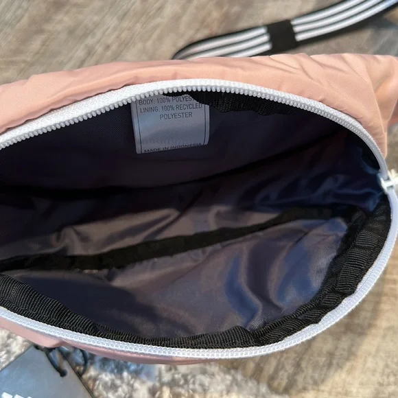 Adidas Core Waist Pack~ NEW - Picture 5 of 6